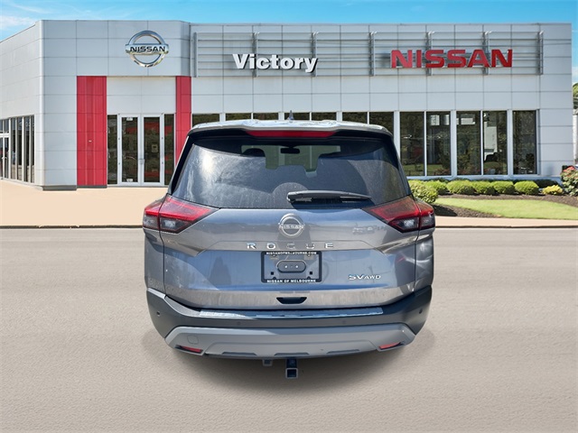 2023 Nissan Rogue SV photo 2