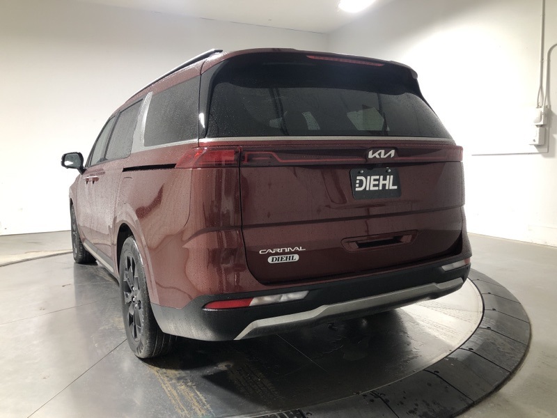 2024 Kia Carnival SX Prestige photo 4