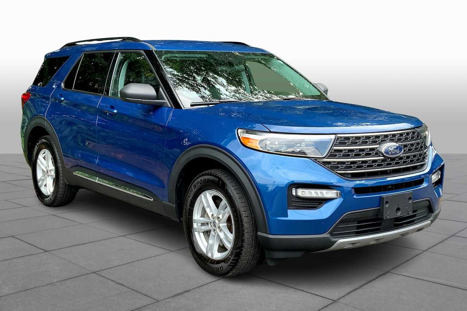 2021 Ford Explorer XLT photo 2