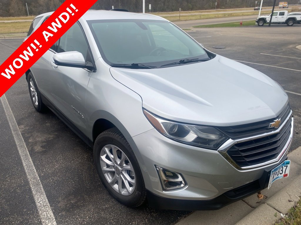 2019 Chevrolet Equinox LT photo 2