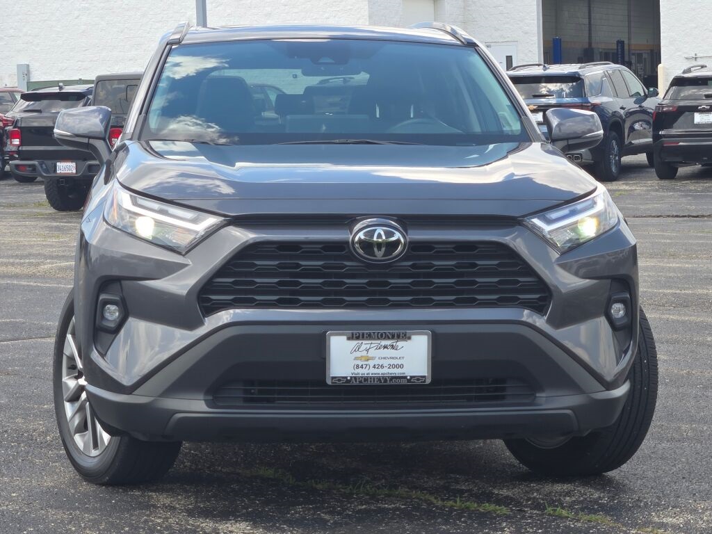 2023 Toyota RAV4 XLE Premium photo 3