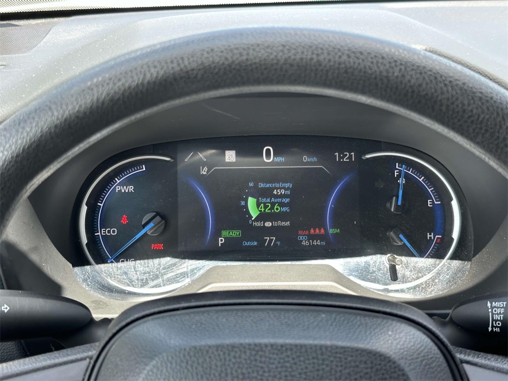 2024 Toyota RAV4 Hybrid XLE photo 9