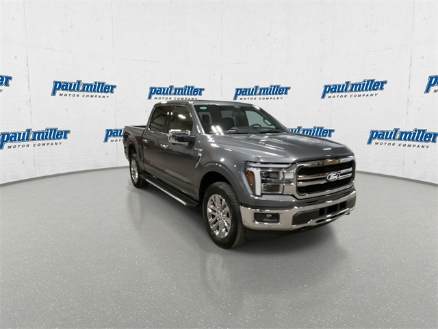 2025 Ford F-150 Lariat photo 2