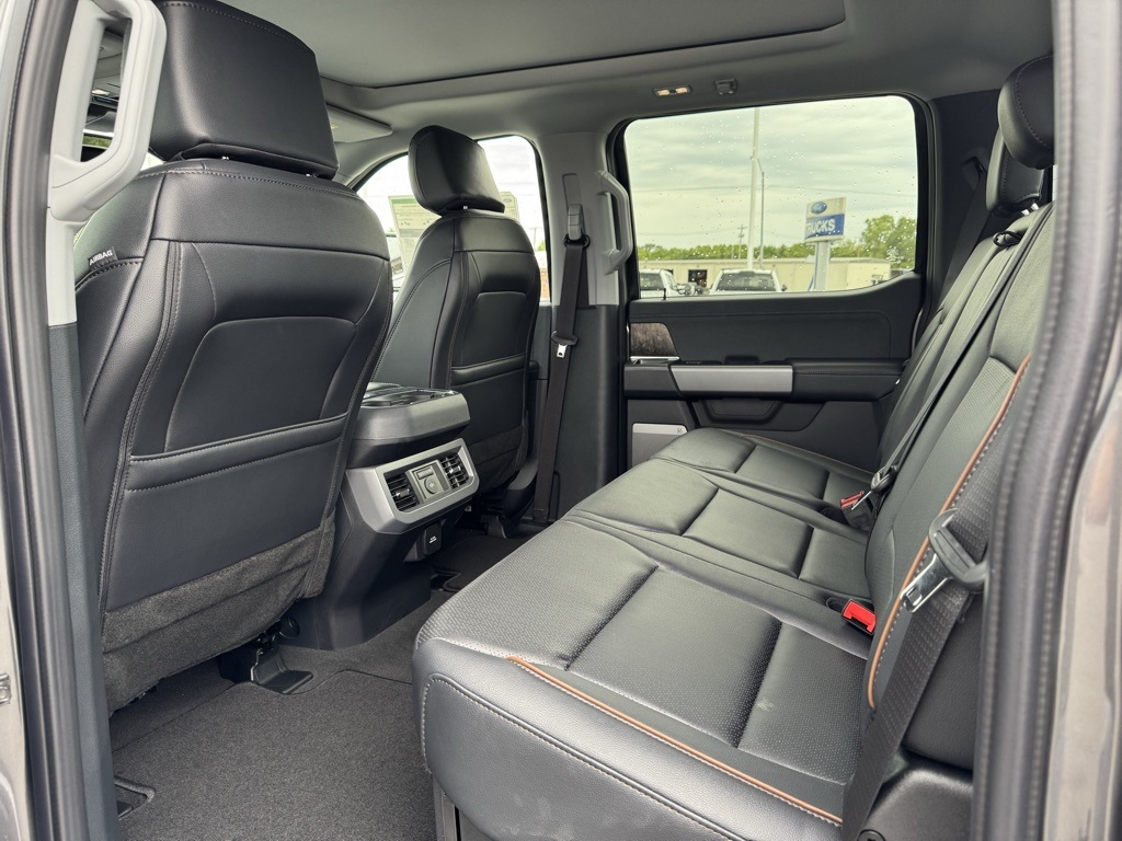 2026 Ford F-350 photo 21