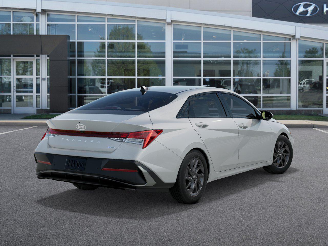 2025 Hyundai Elantra Hybrid Blue photo 4