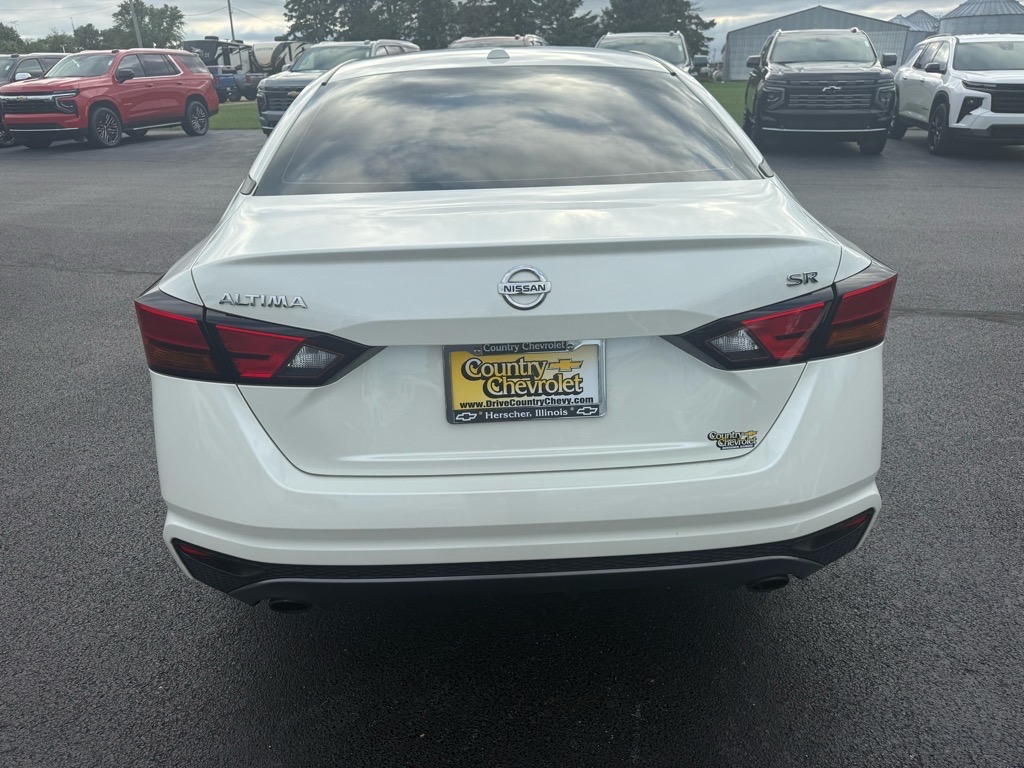 2019 Nissan Altima 2.5 SR photo 4