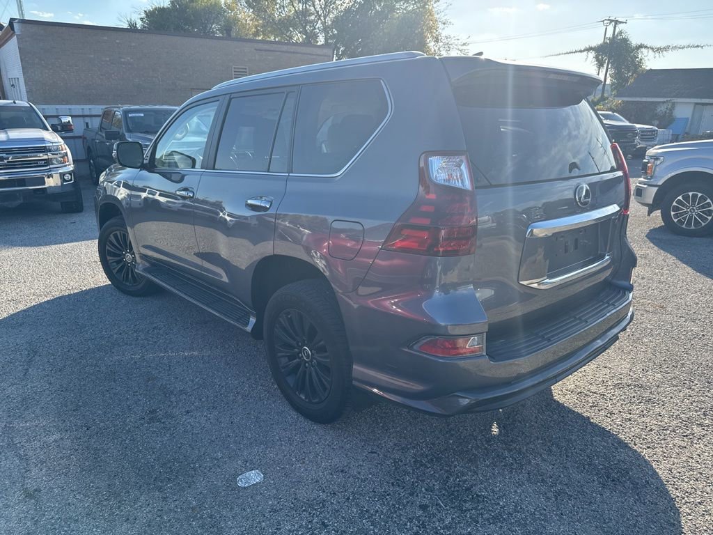 2021 Lexus GX Luxury photo 2