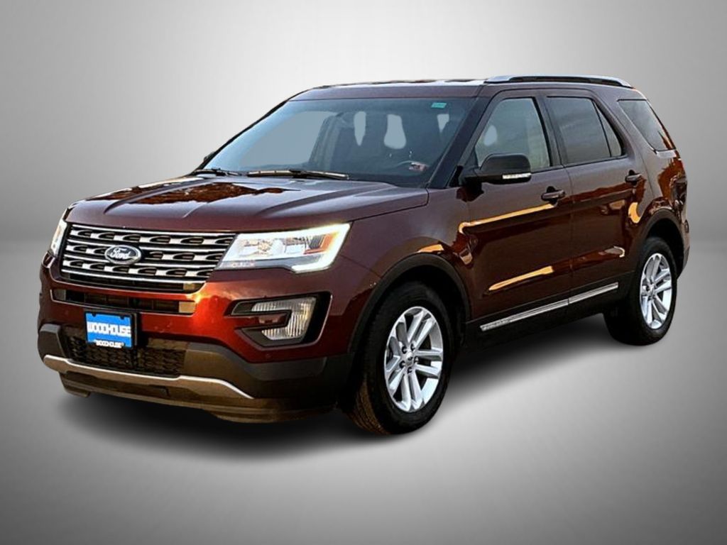 2016 Ford Explorer XLT's photo