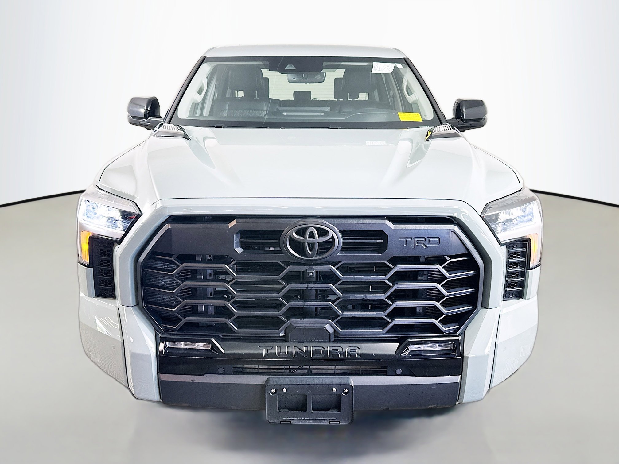 2024 Toyota Tundra Limited photo 2