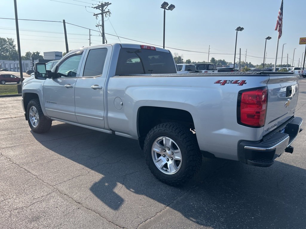 2018 Chevrolet Silverado 1500 LT photo 6