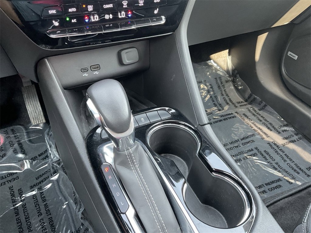 2024 Buick Encore GX Avenir photo 19