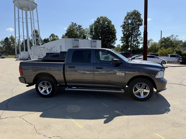 2016 Ram 1500 Express photo 4