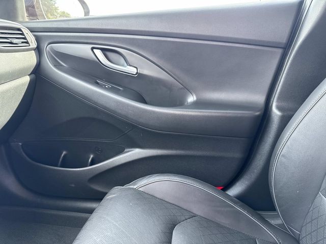 2019 Hyundai Elantra GT Base photo 20