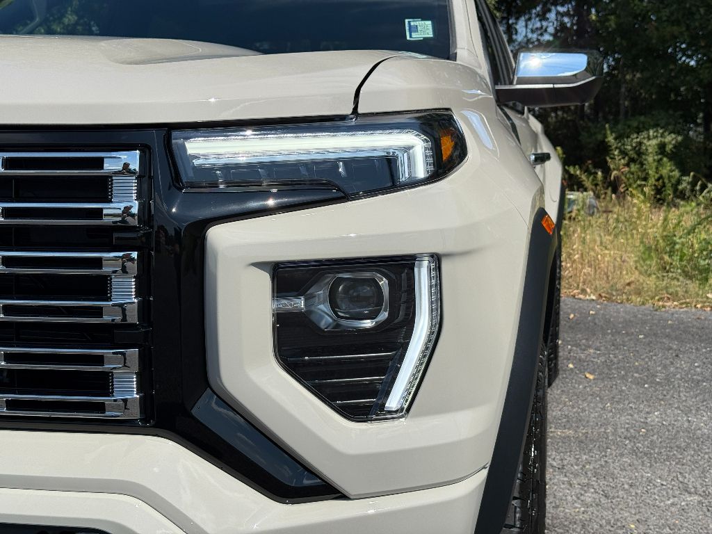 2026 Gmc Canyon Denali photo 15