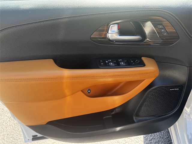 2021 Chrysler Pacifica Hybrid Pinnacle photo 21