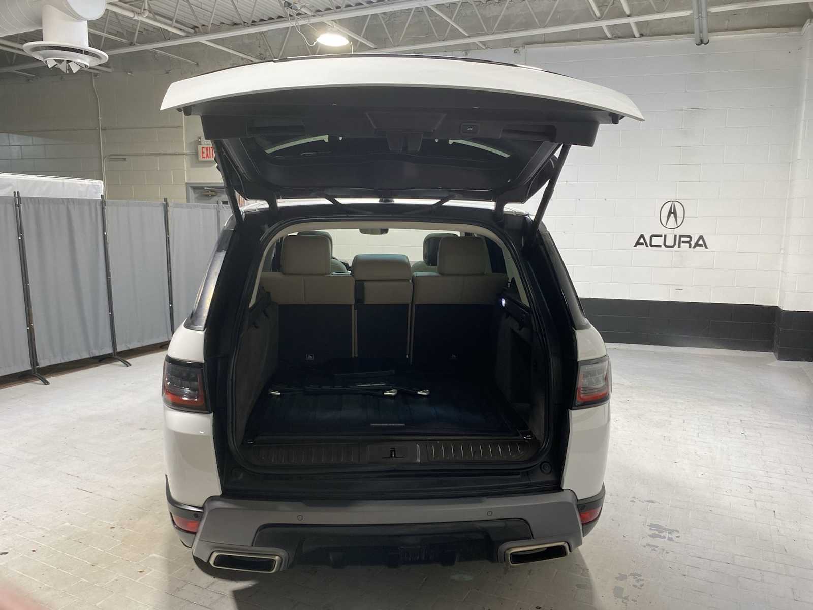 2018 Land Rover Range Rover Sport SE photo 15