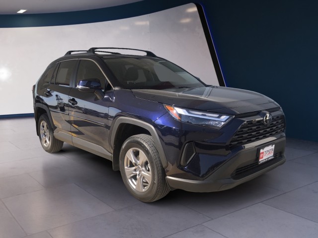 2024 Toyota RAV4 XLE photo 7