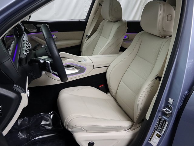 2025 Mercedes Benz GLS 450 4MATIC photo 10