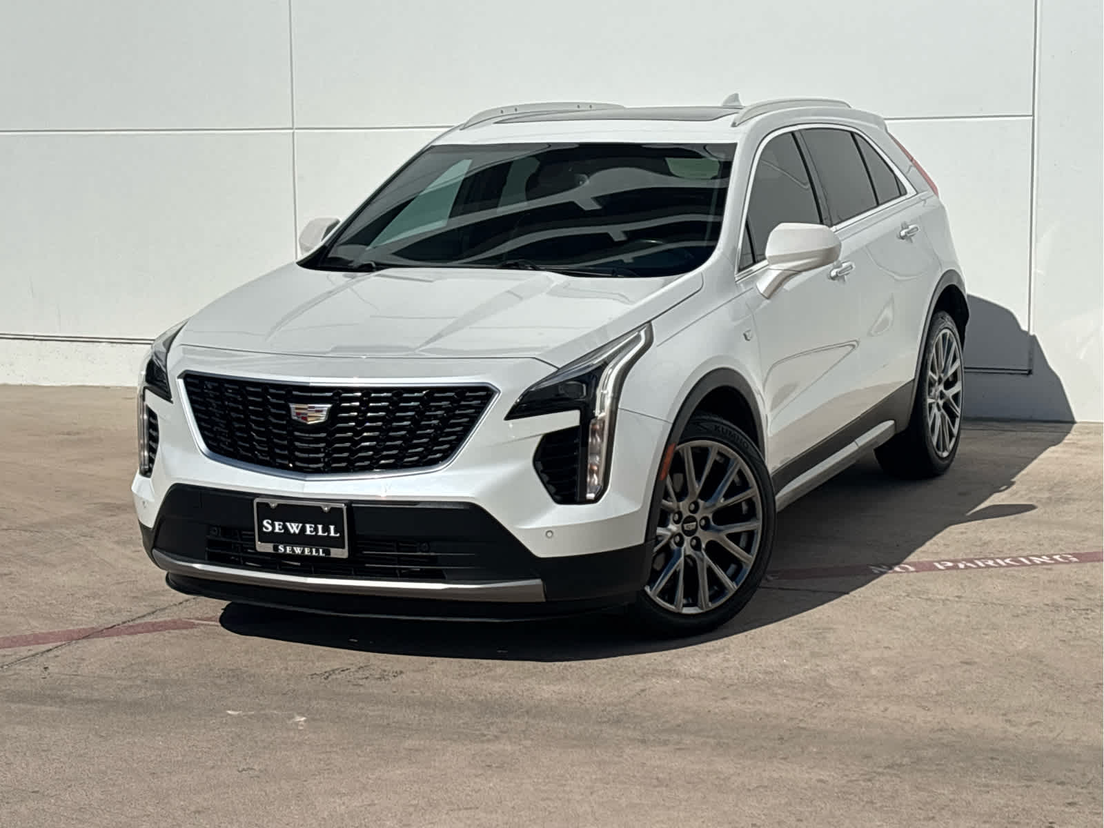 2019 Cadillac XT4 Premium Luxury's photo