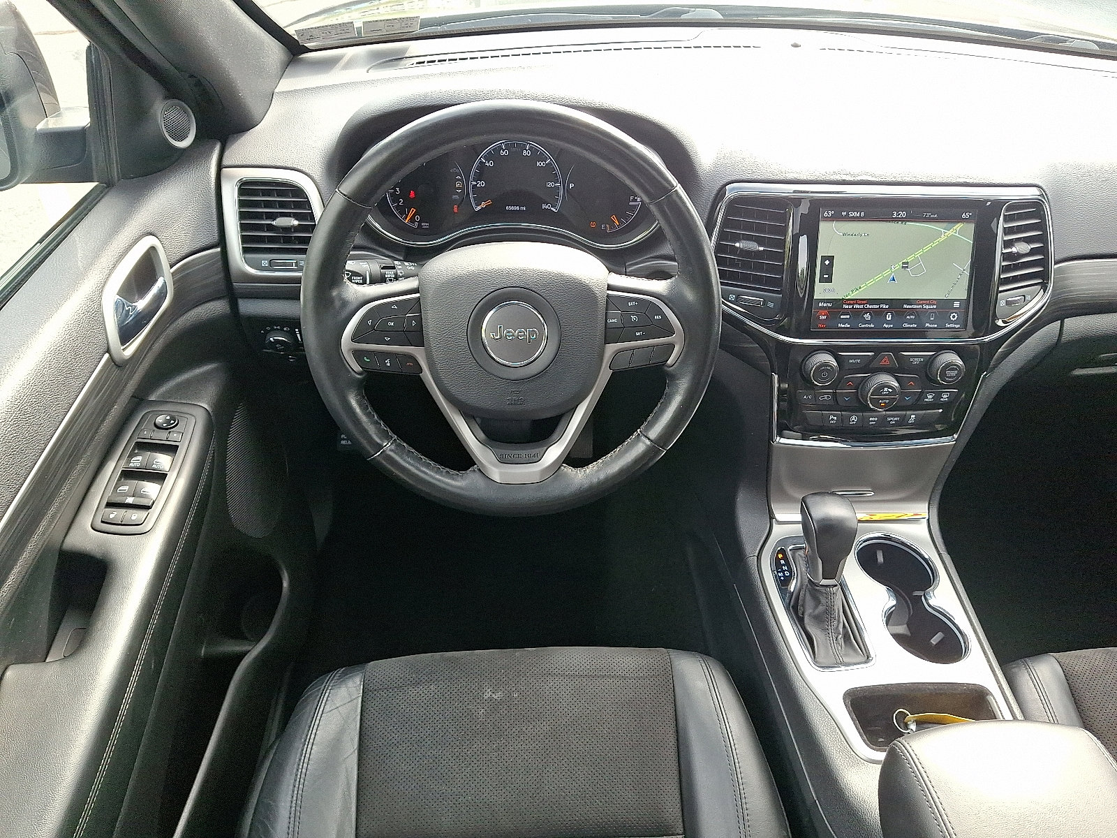2020 Jeep Grand Cherokee Altitude photo 8