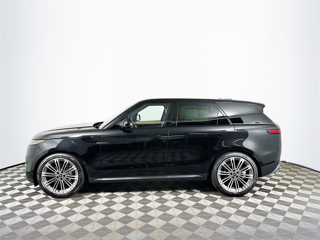 2025 Land Rover Range Rover Sport SE photo 4