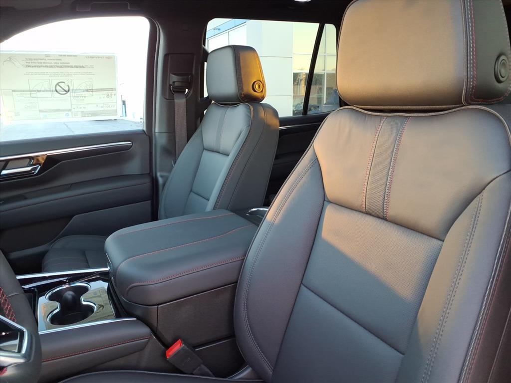 2026 Chevrolet Tahoe RST photo 3