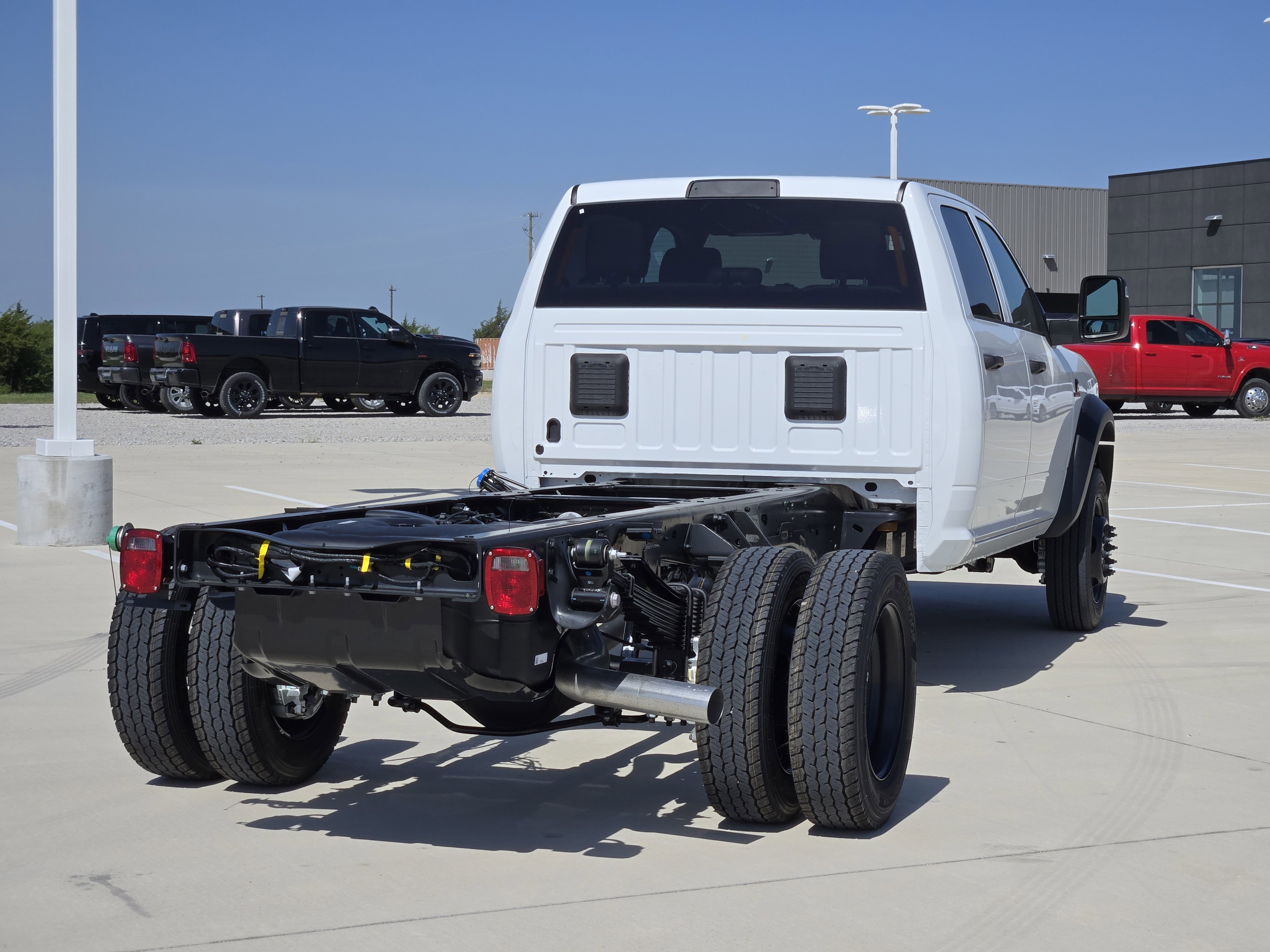 2025 Ram 5500 Tradesman photo 4