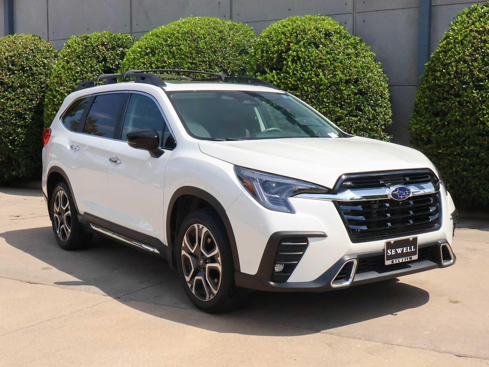 2024 Subaru Ascent Touring photo 3