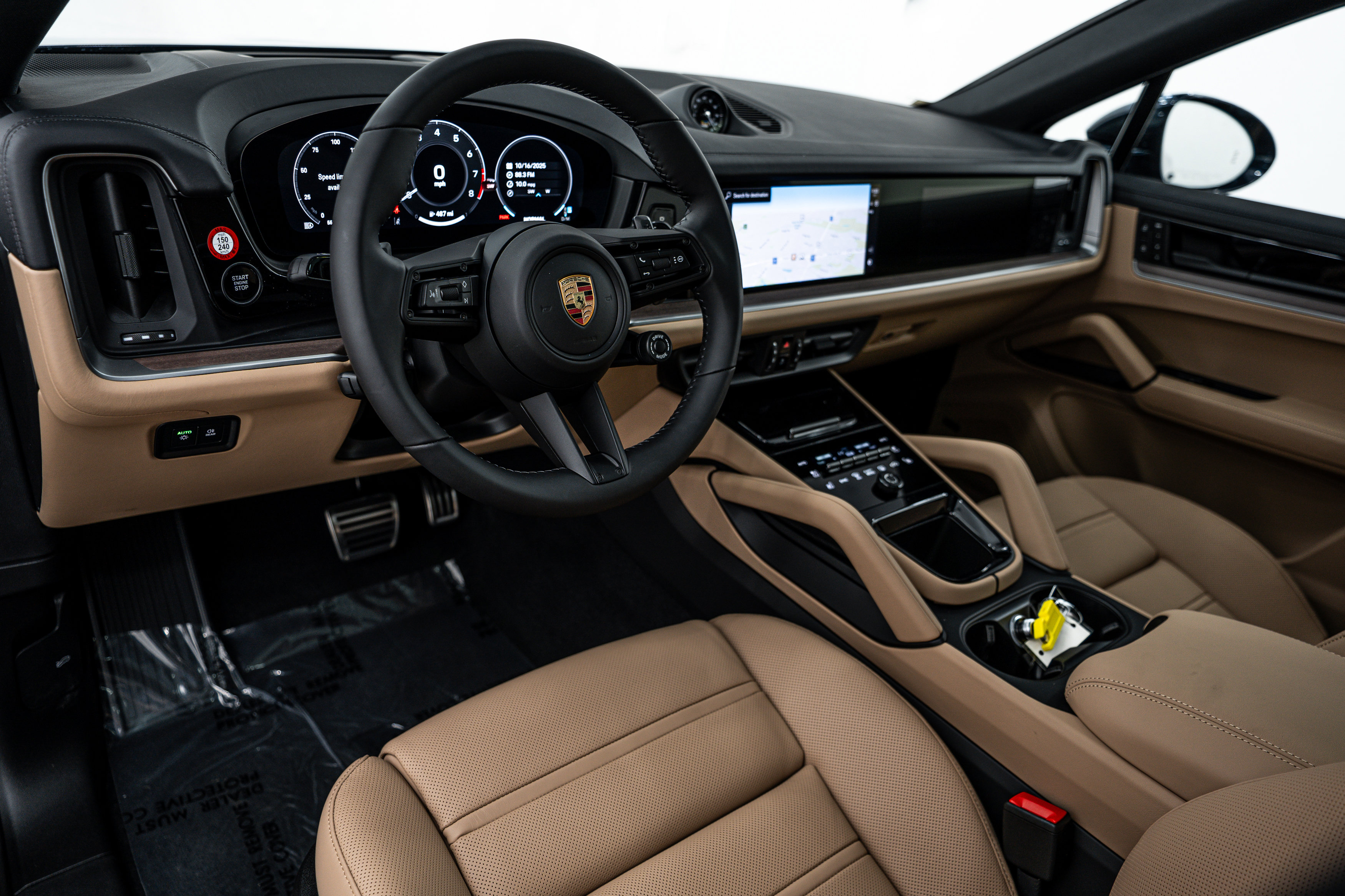 2026 Porsche Cayenne S Coupe photo 3