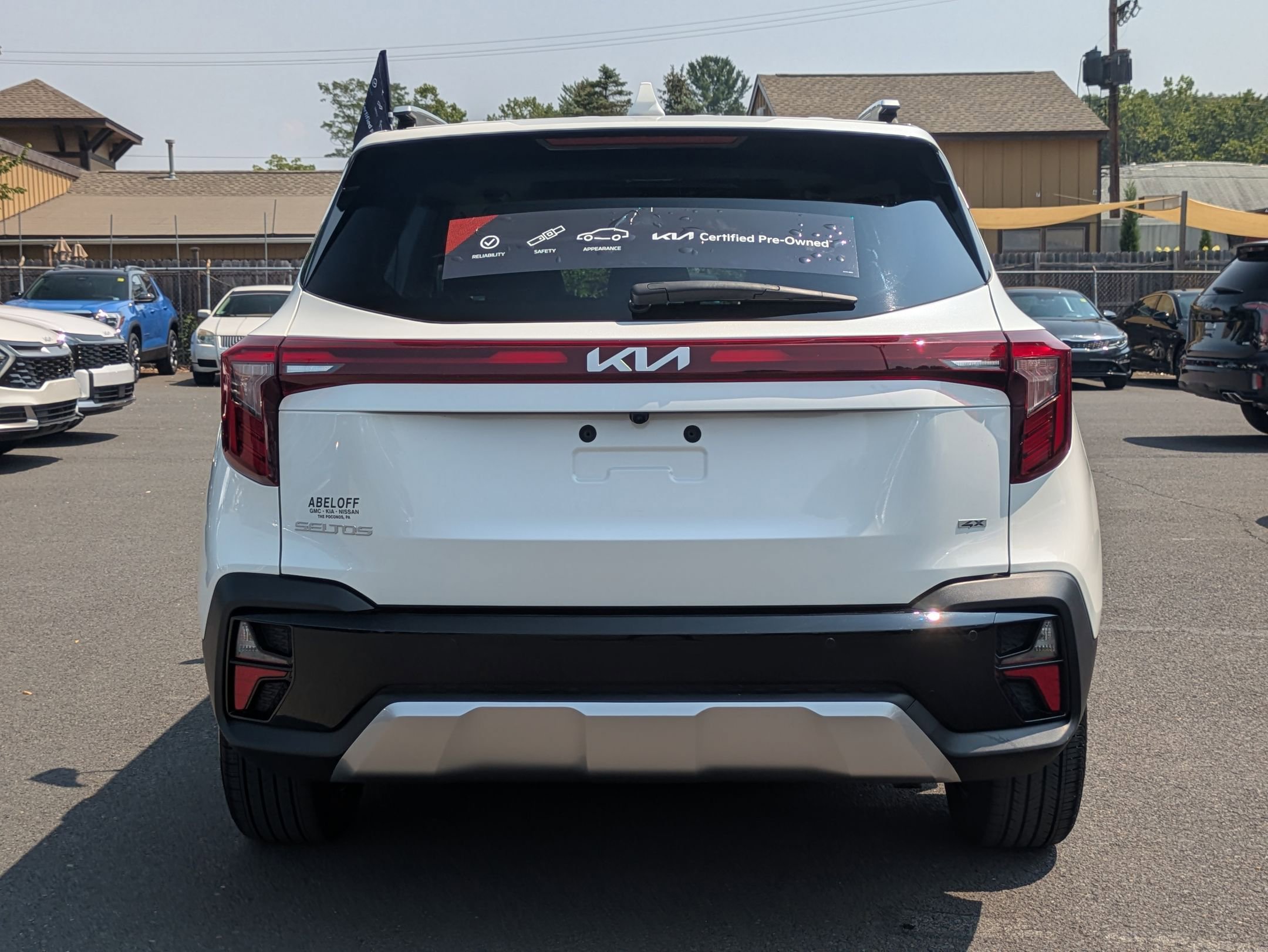 2025 Kia Seltos EX photo 4