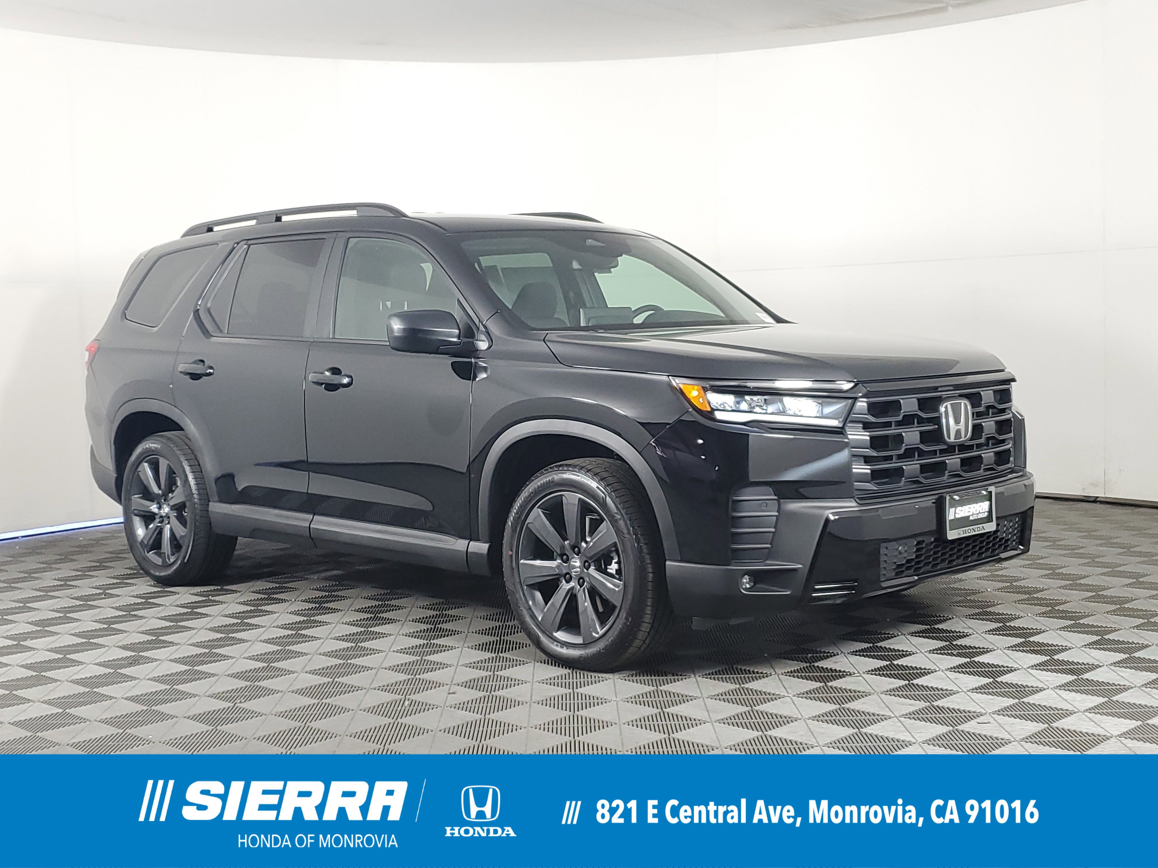 2026 Honda Pilot Sport's photo