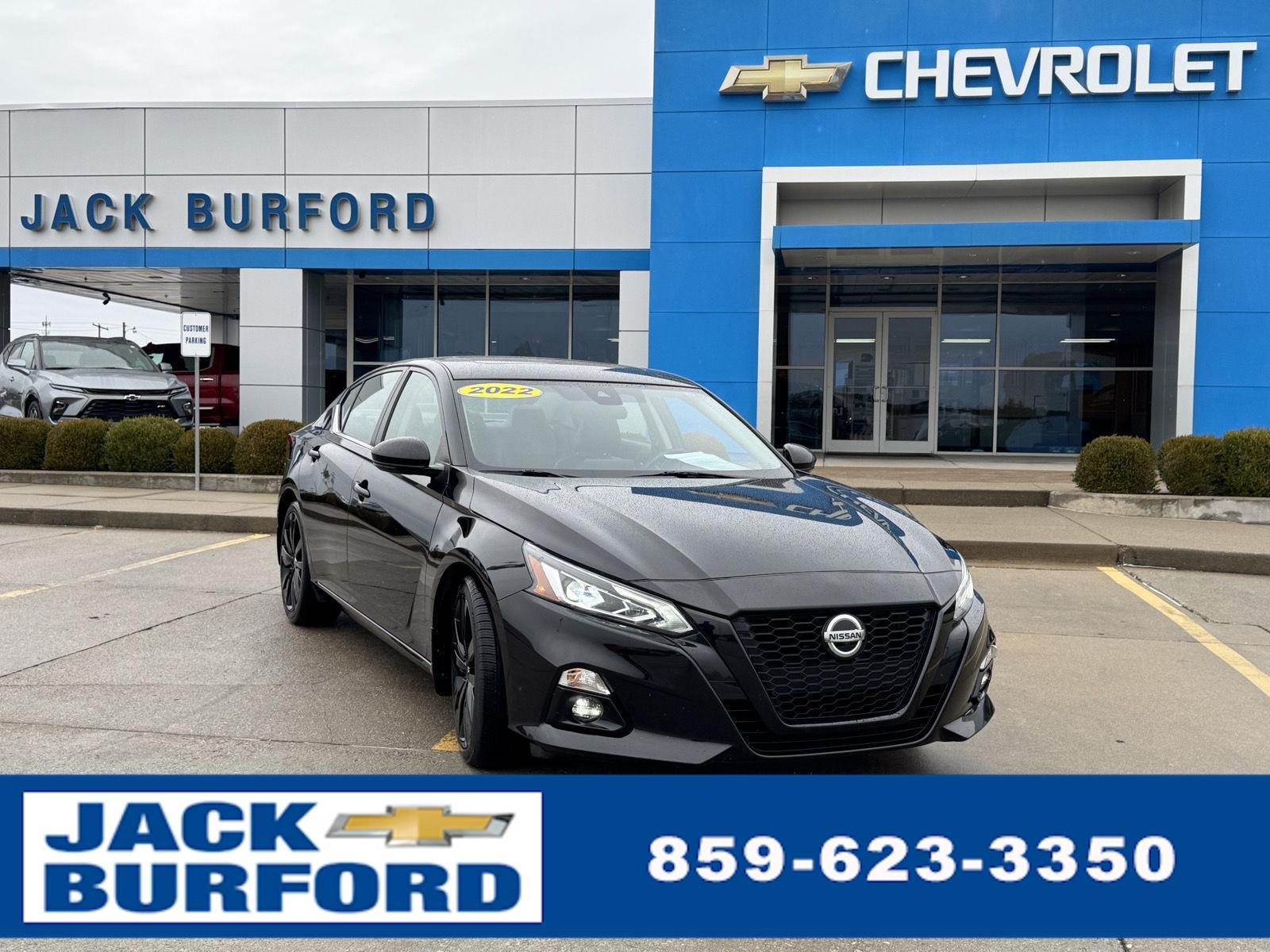 2022 Nissan Altima SR