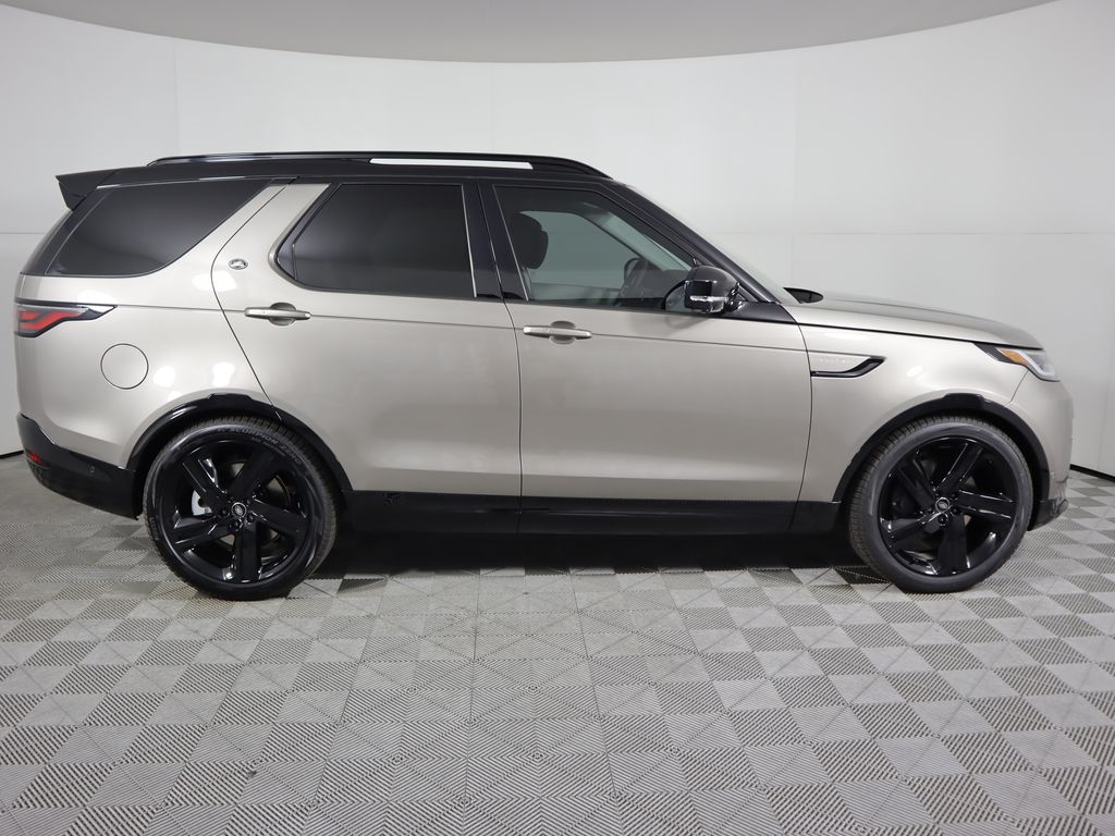 2025 Land Rover Discovery SE photo 4