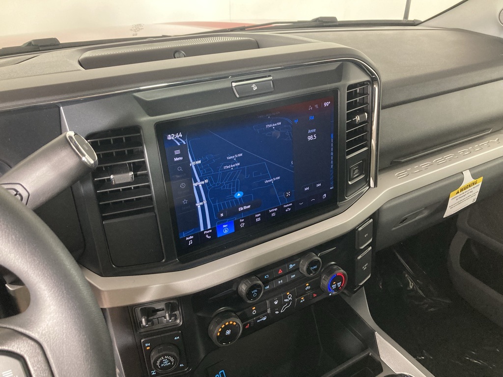2025 Ford F-350 photo 2
