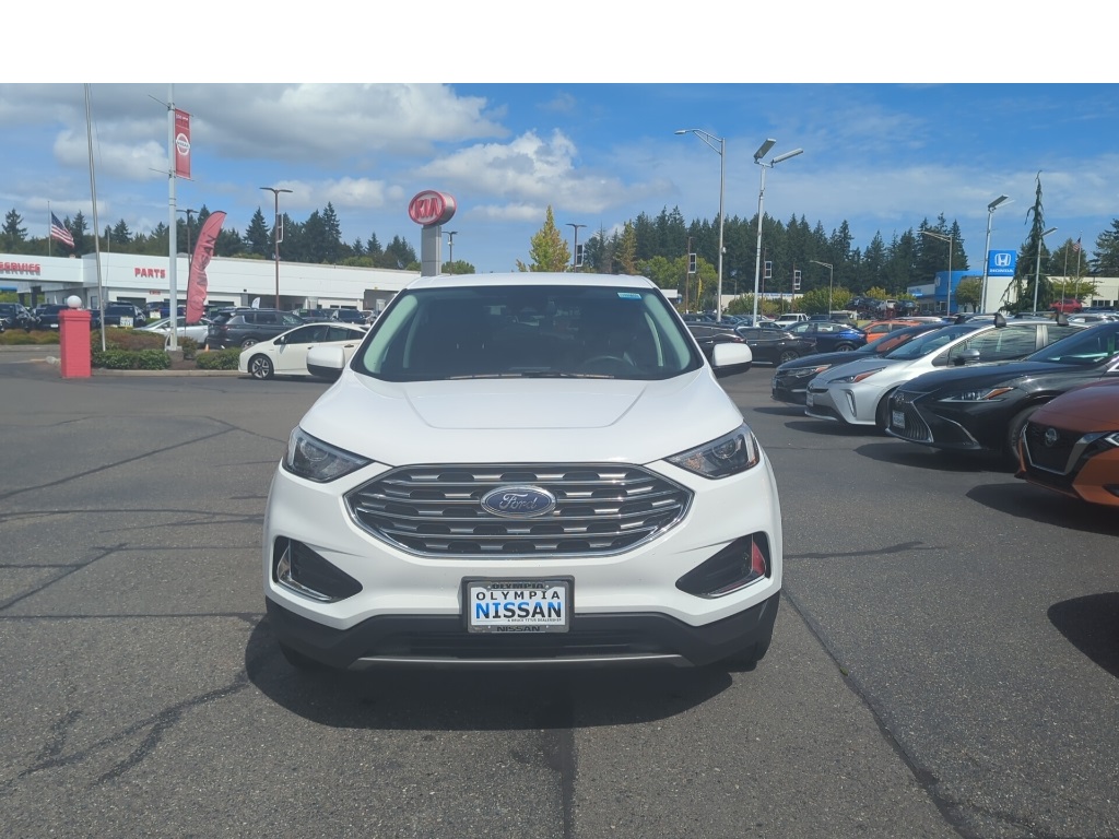2022 Ford Edge SEL photo 3