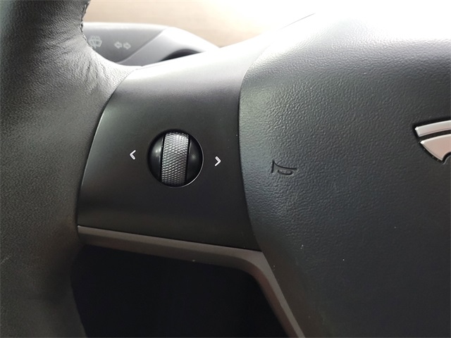2022 Tesla Model Y Performance photo 17