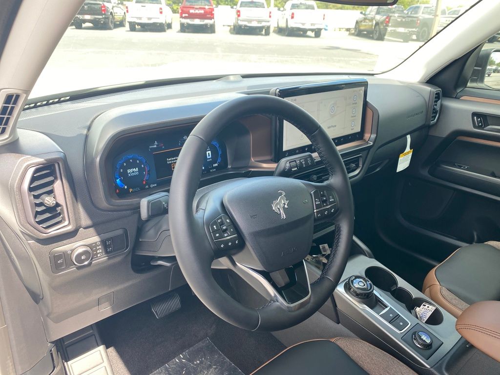 2025 Ford Bronco Sport Outer Banks photo 12