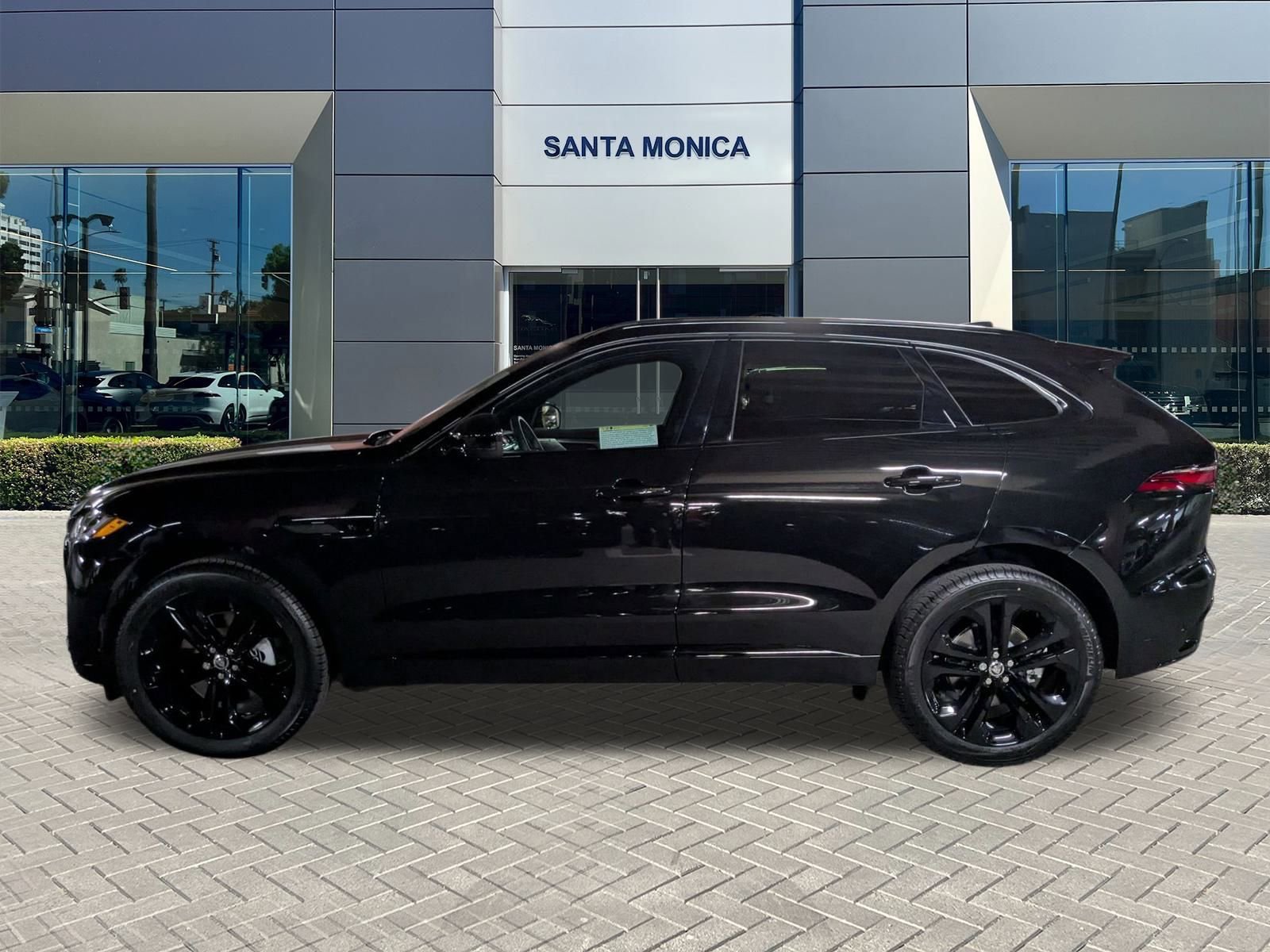 2025 Jaguar F-PACE P250 R-Dynamic S photo 4