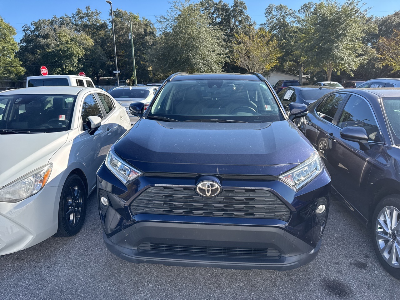 2021 Toyota RAV4 XLE Premium photo 2