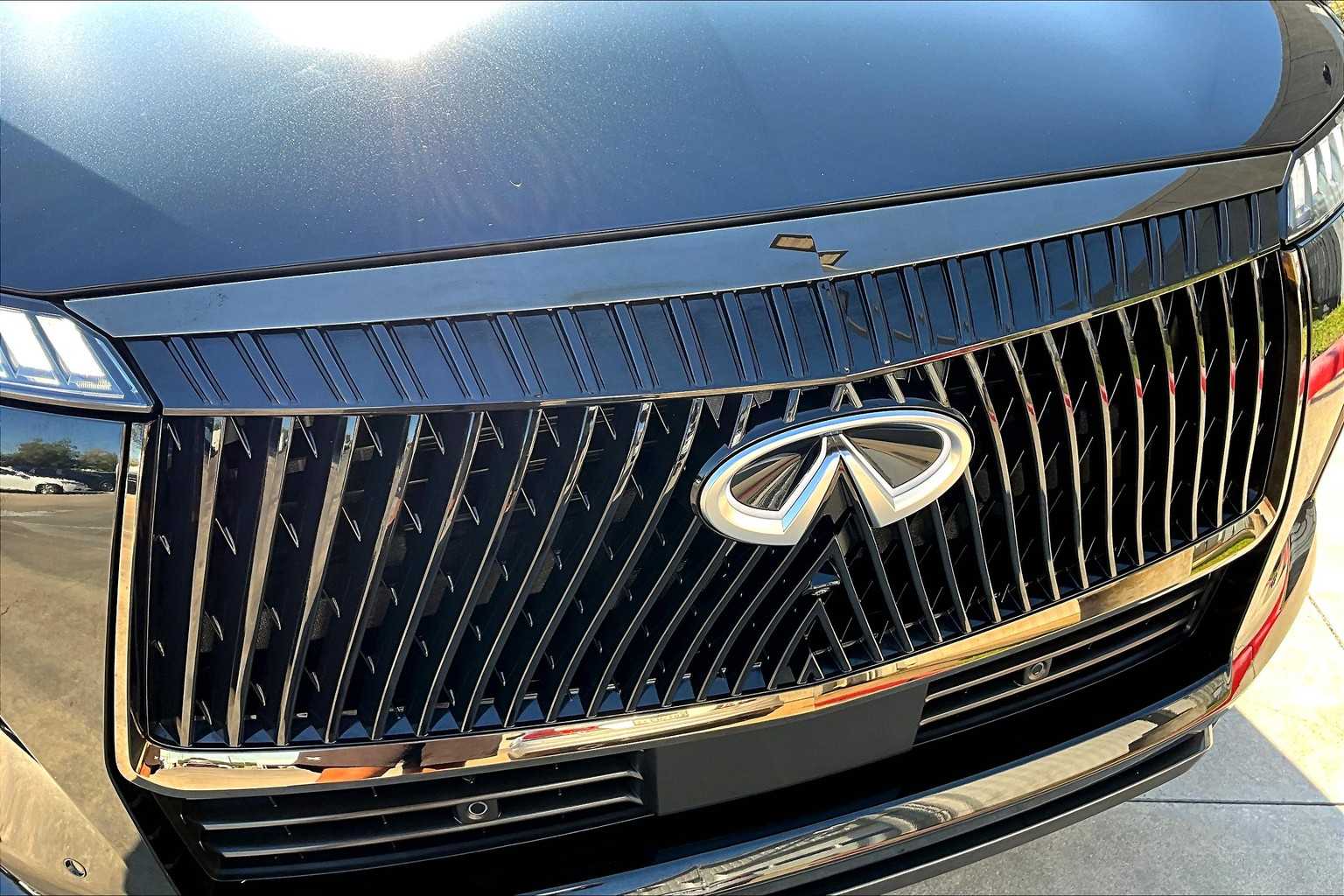2025 Infiniti QX80 photo 25