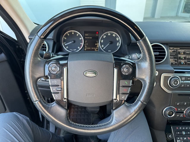 2015 Land Rover LR4 Base photo 4