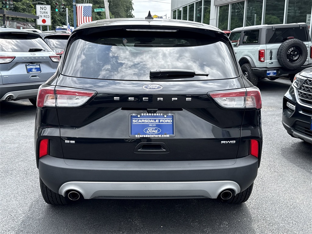 2022 Ford Escape SE photo 4