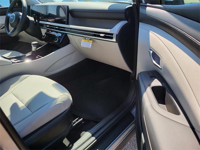 2026 Hyundai Tucson SEL photo 6