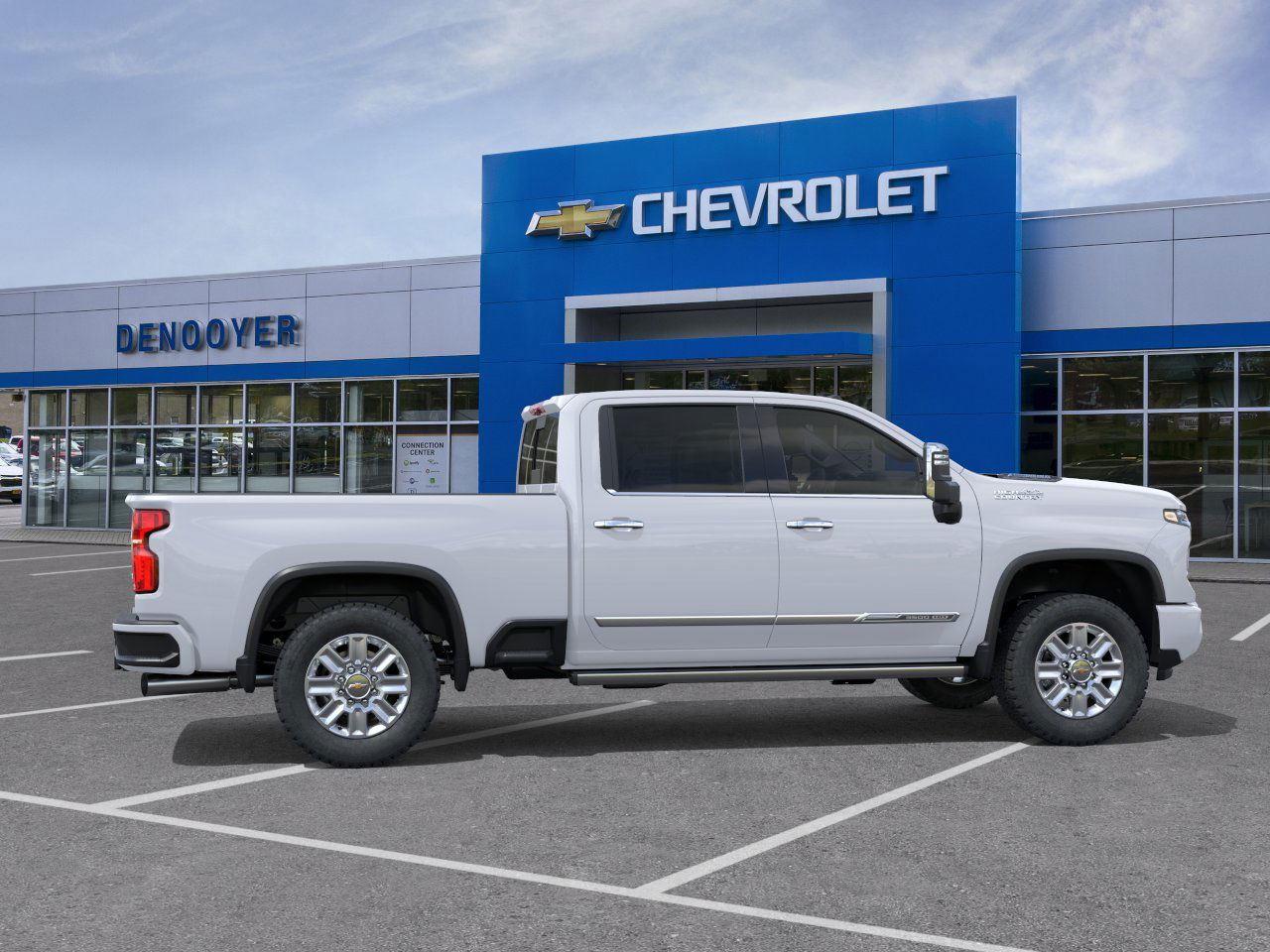 2026 Chevrolet Silverado High Country photo 4