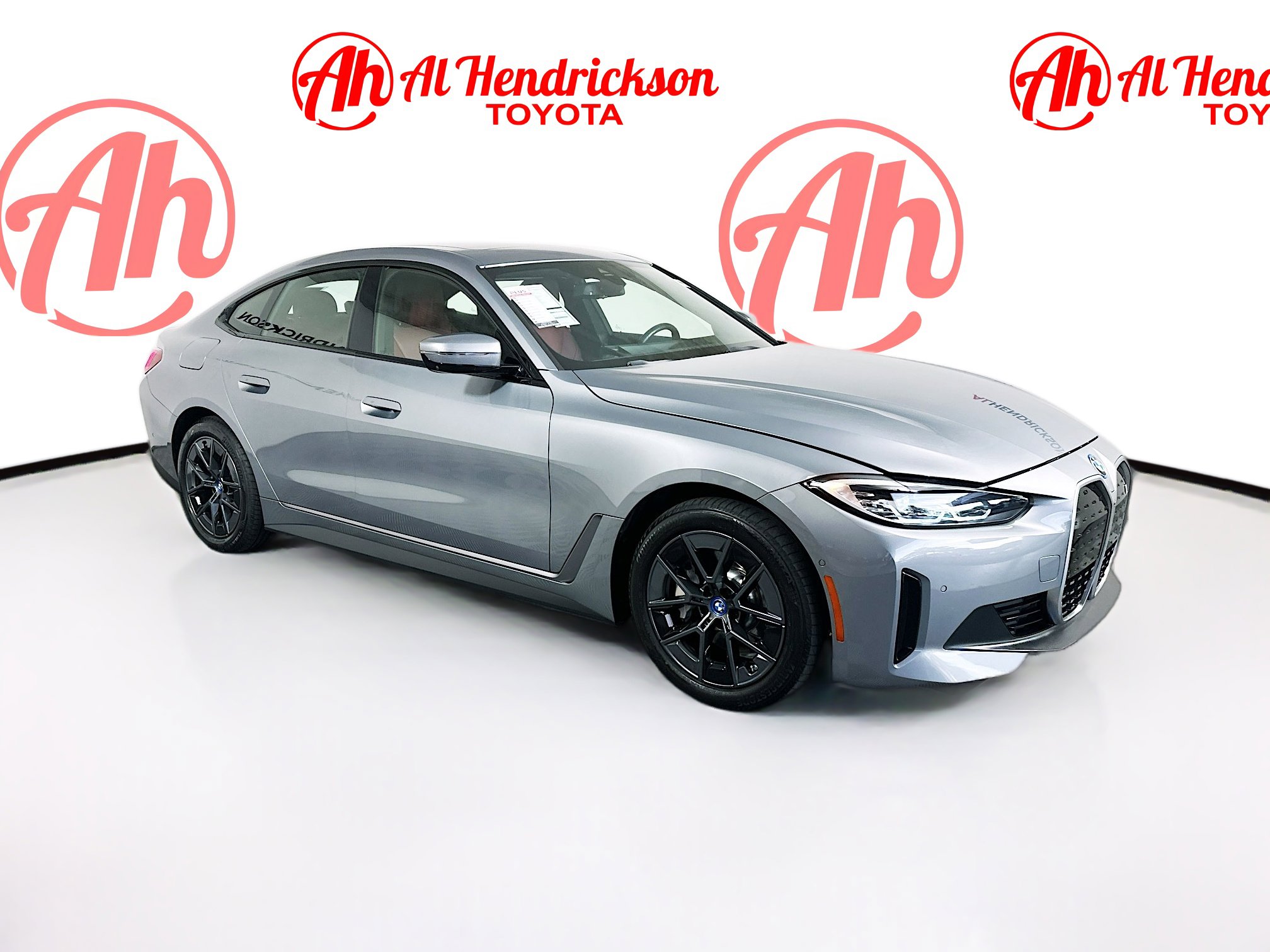 2023 BMW i4 35's photo