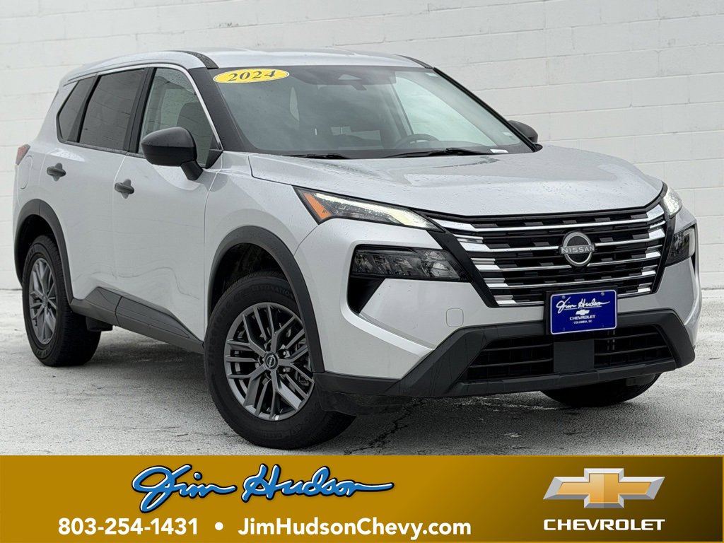 2024 Nissan Rogue S's photo