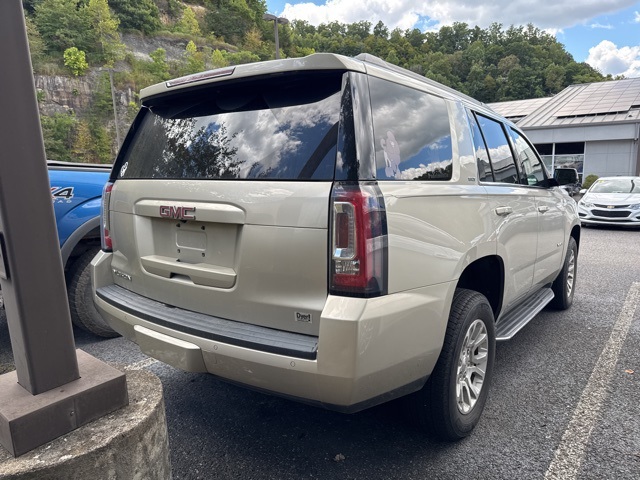 2017 Toyota RAV4 LE photo 4