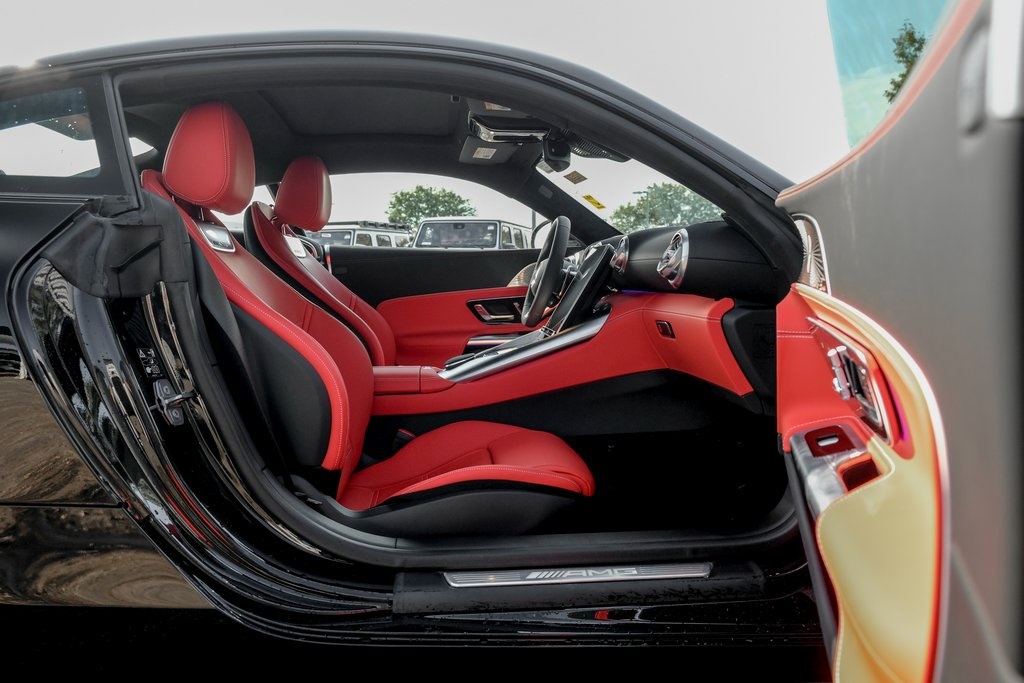 2026 Mercedes Benz AMG GT photo 24