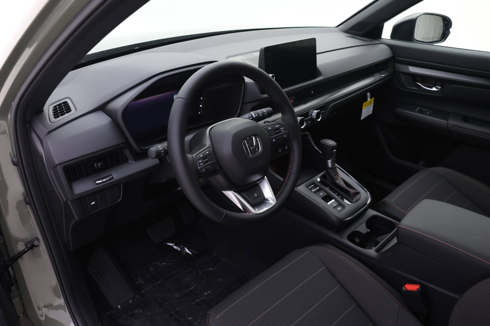 2026 Honda CR-V Hybrid photo 2