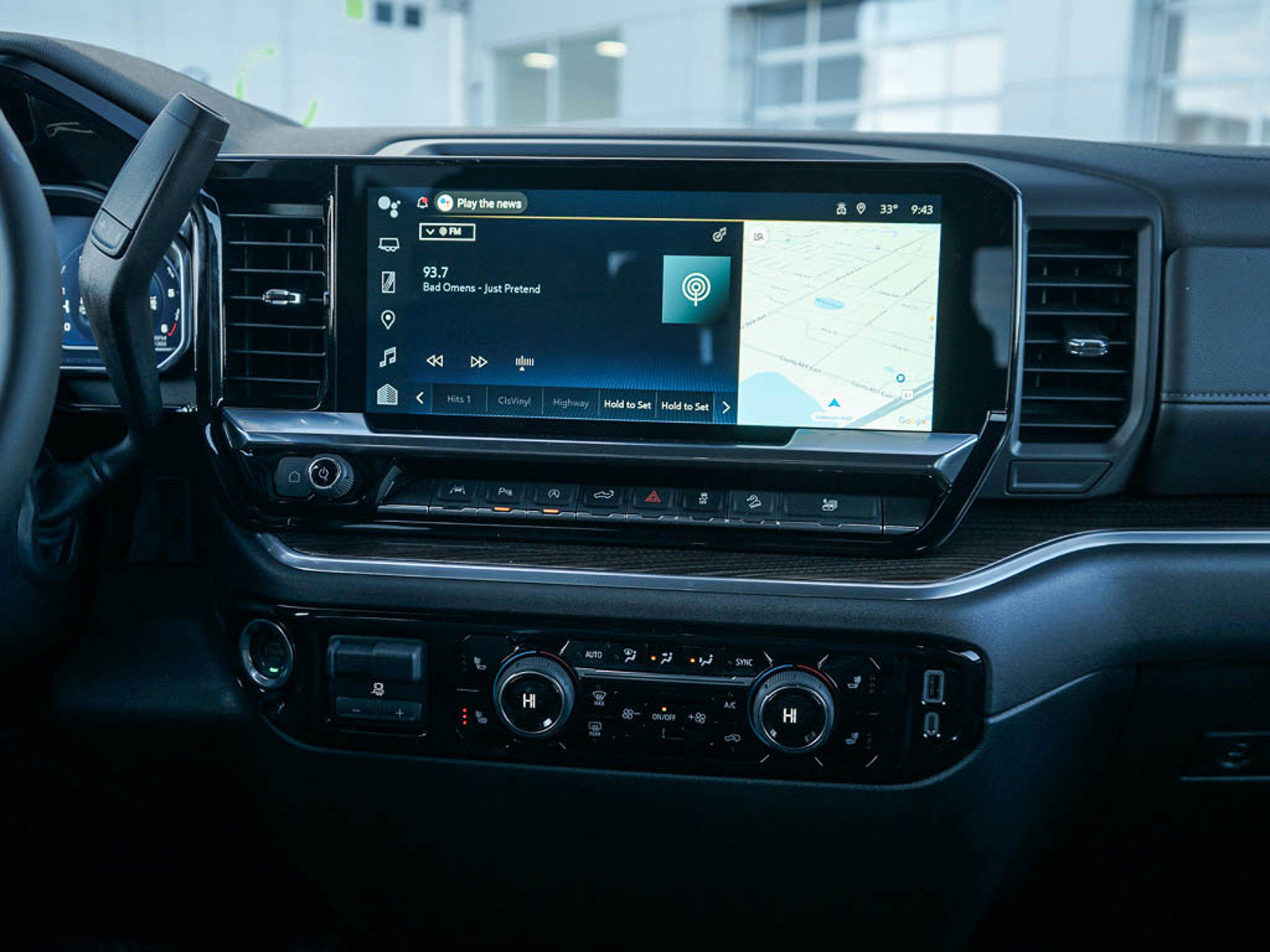 2025 Chevrolet Silverado 1500 LT photo 13